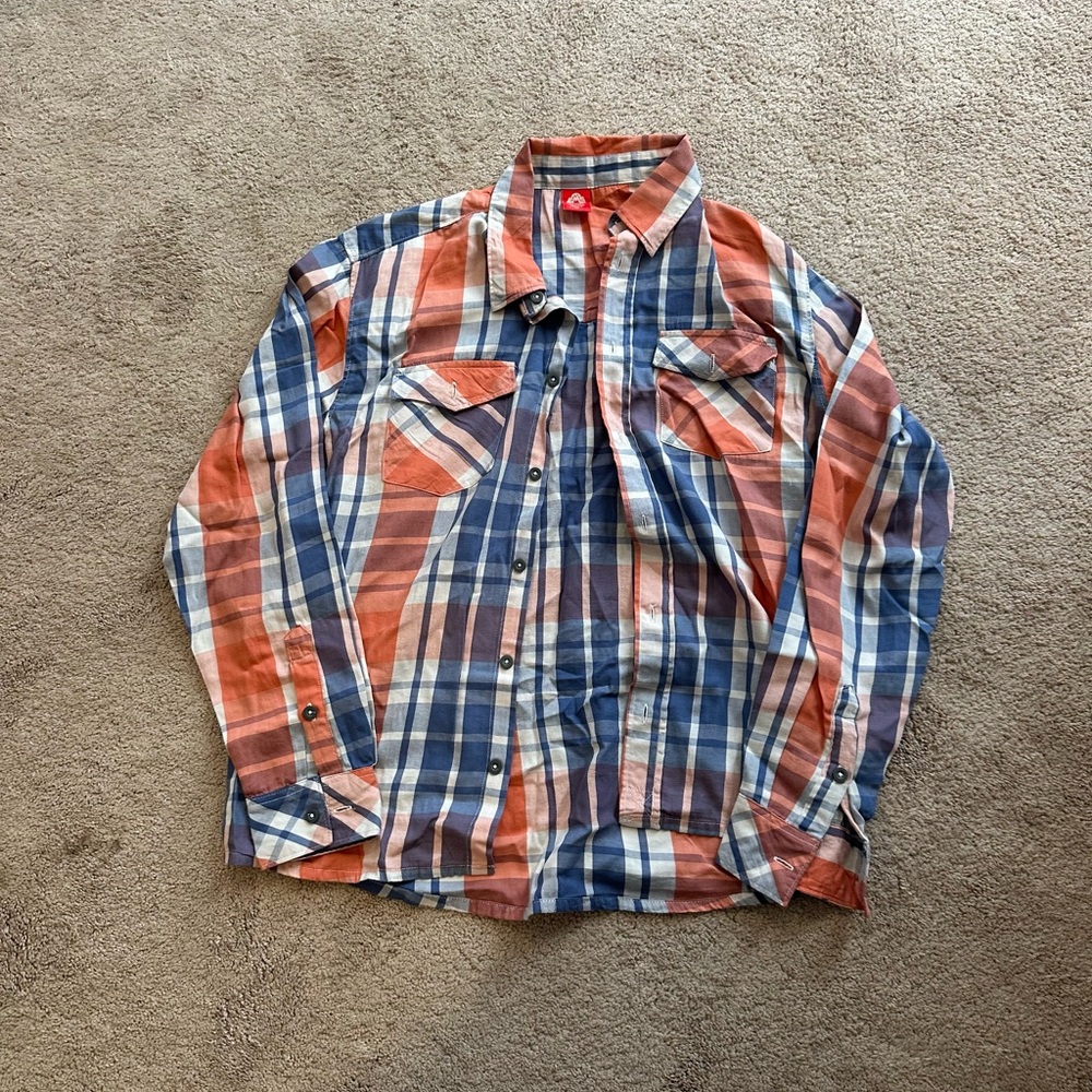 Eastern mountain sports (EMS) men’s medium lightweight spring flannel